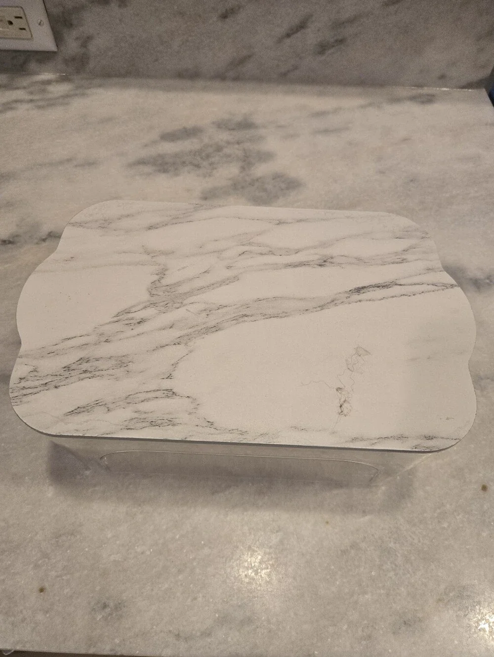 Clear Plastic Storage Organizer with Faux Marble Lid – 11x7x4